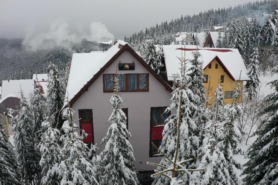 Altitude Guest House ルンカ エクステリア 写真