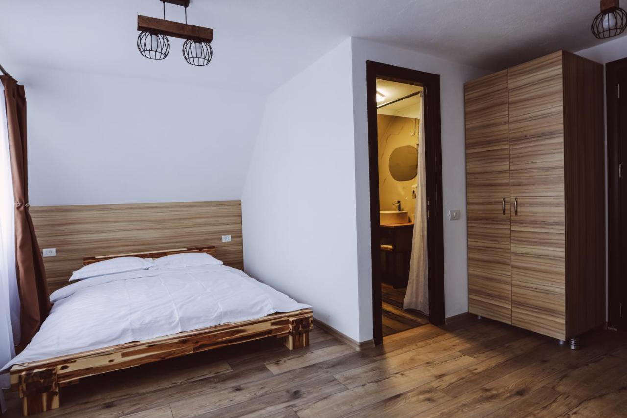 Altitude Guest House ルンカ エクステリア 写真